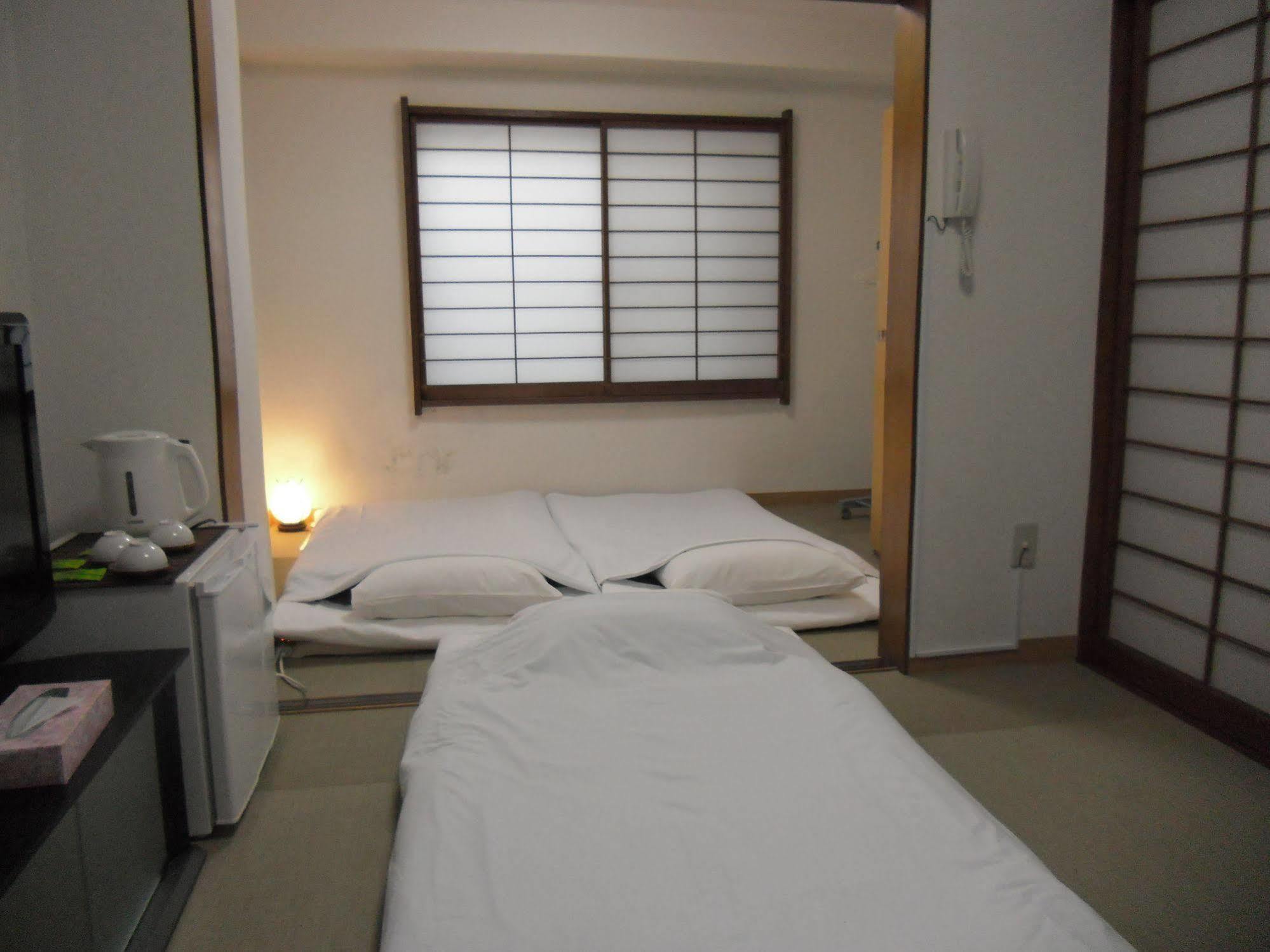 Hotel Shin Okubo Sekitei Tokio Zewnętrze zdjęcie
